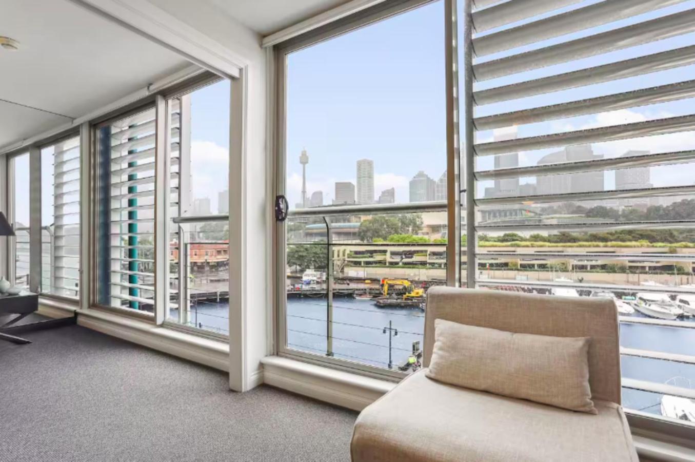 Spectacular Waterfront With Cosmopolitan Lifestyle Apartment Sydney