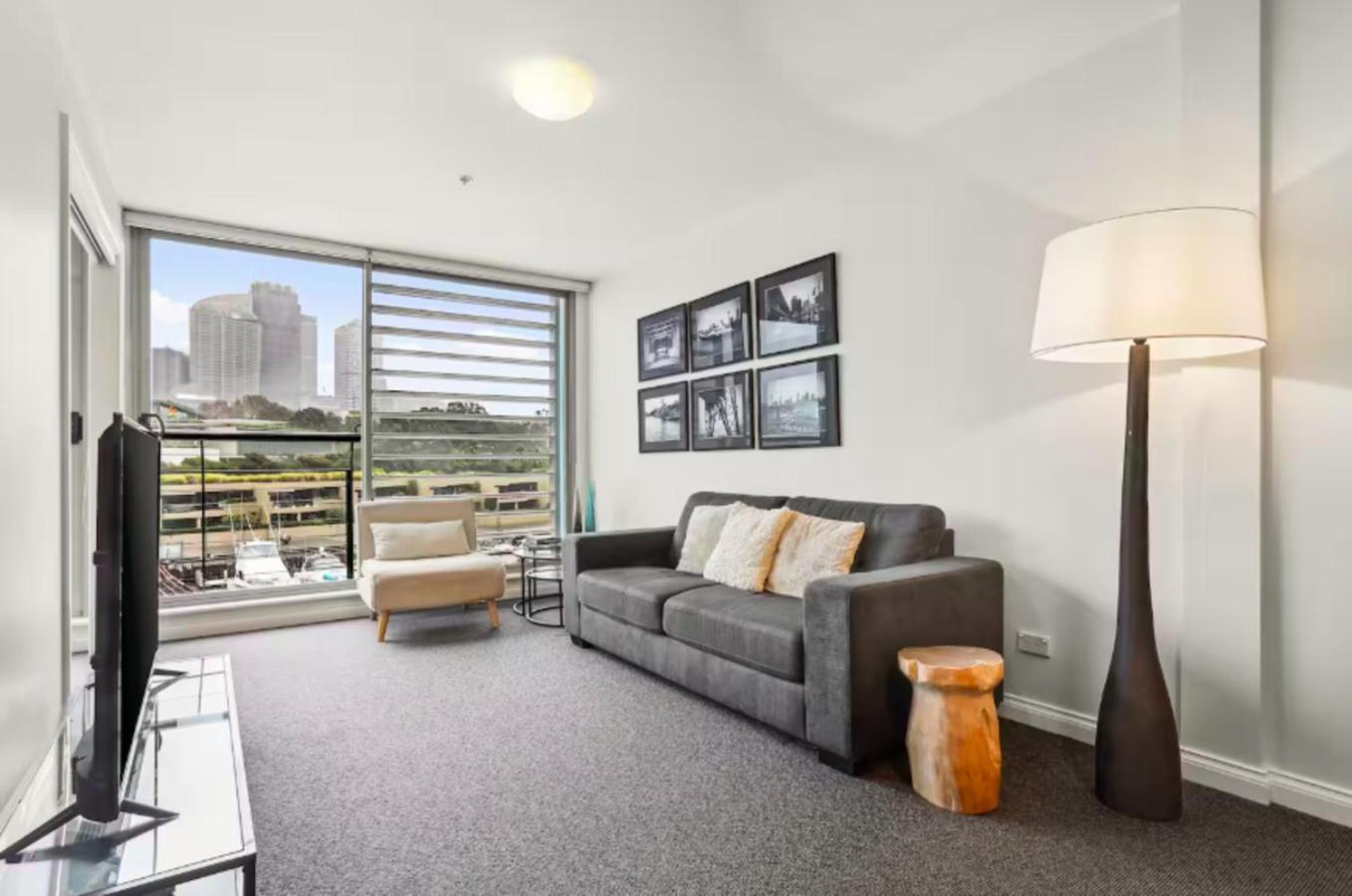 Spectacular Waterfront With Cosmopolitan Lifestyle Apartment Sydney